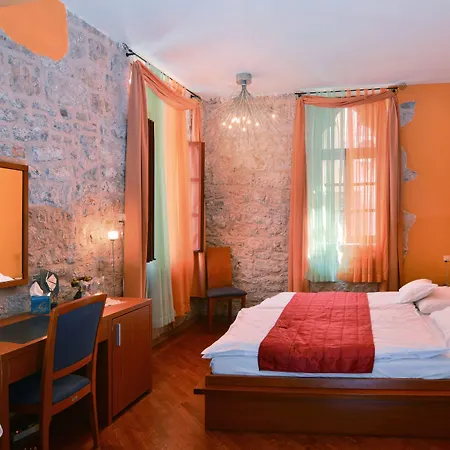 Hotel Nora