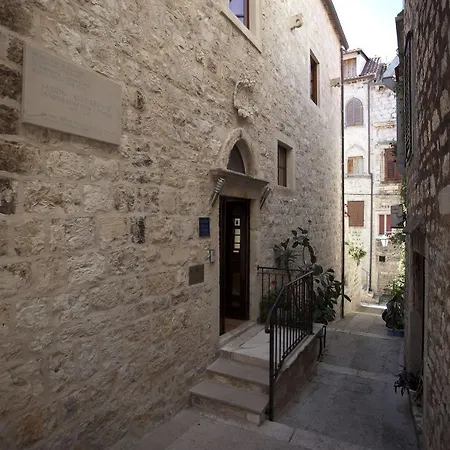 Hotel Nora 3*