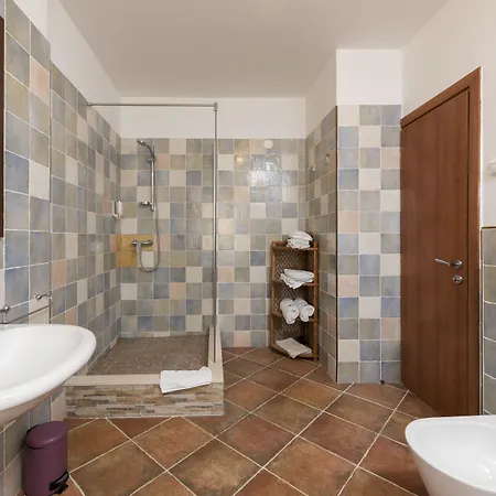 Hotel Nora 3*