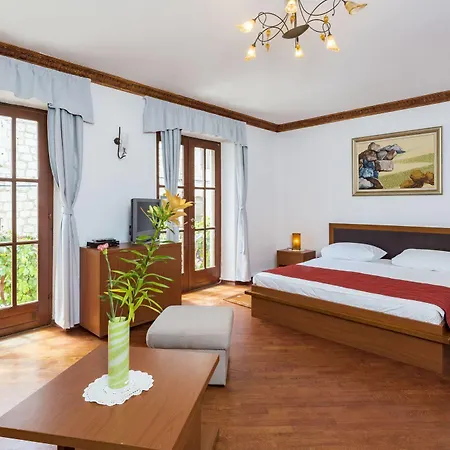Hotel Nora 3*