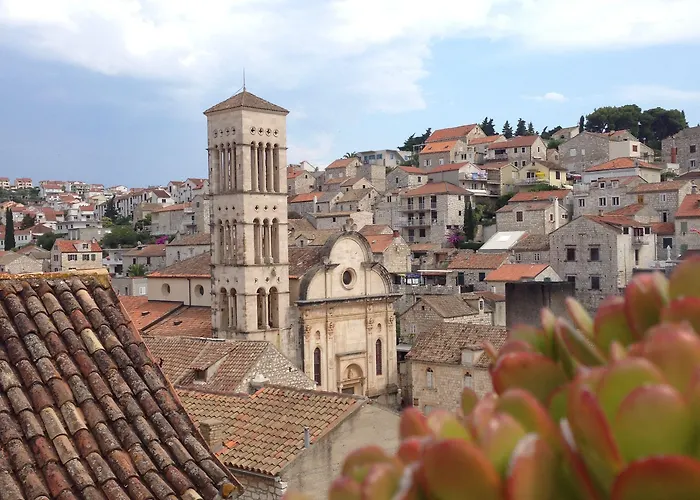 Nora Szálloda Hvar Town